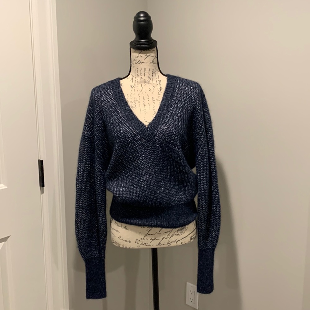 Veronica beard blue wool v-neck sweater never worn